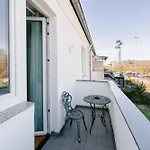 Gaestehaus Am Flughafen Duesseldorf