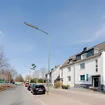 Gaestehaus Am Flughafen Duesseldorf