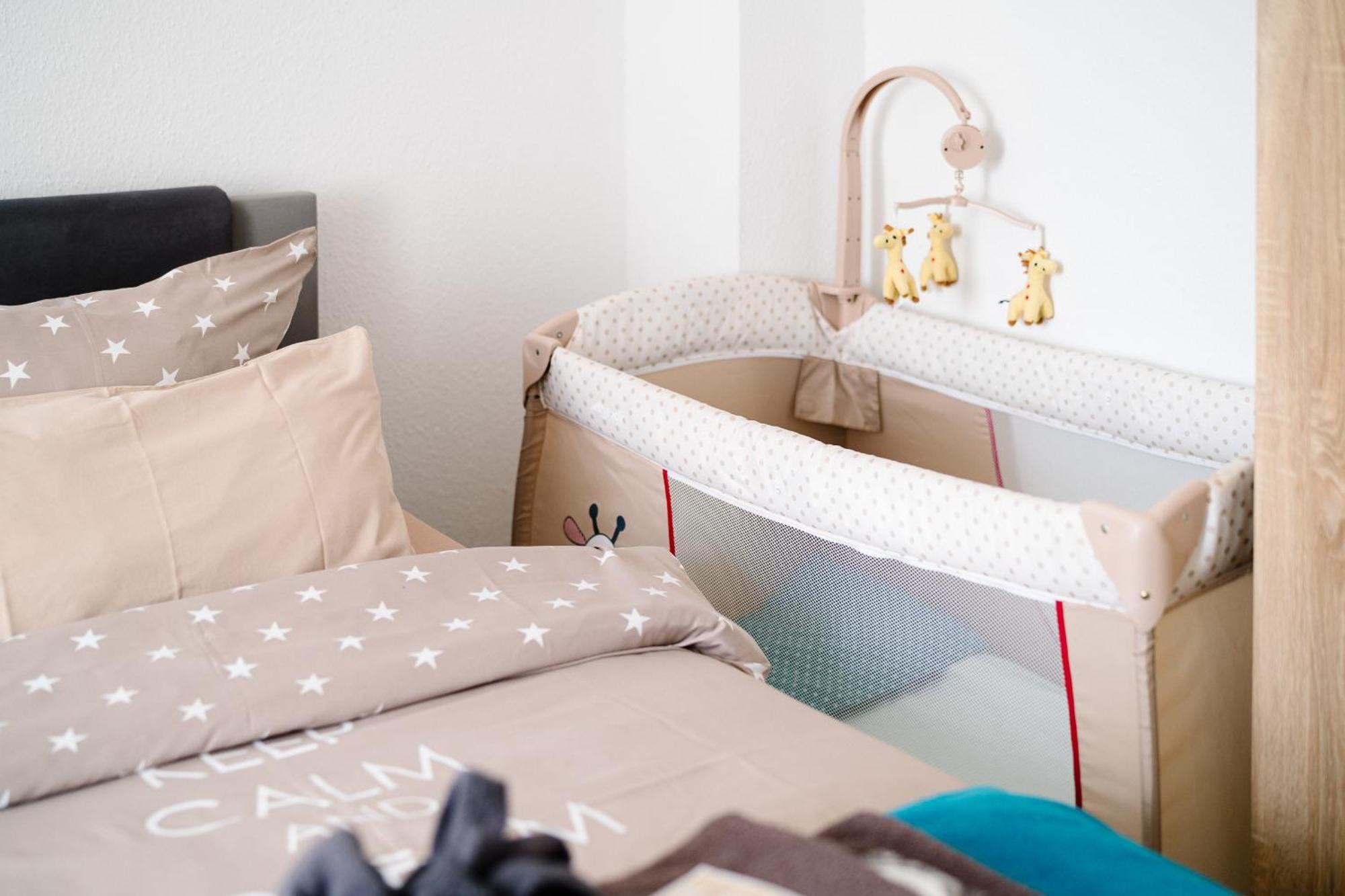 Gaestehaus Am Flughafen Herberg Düsseldorf